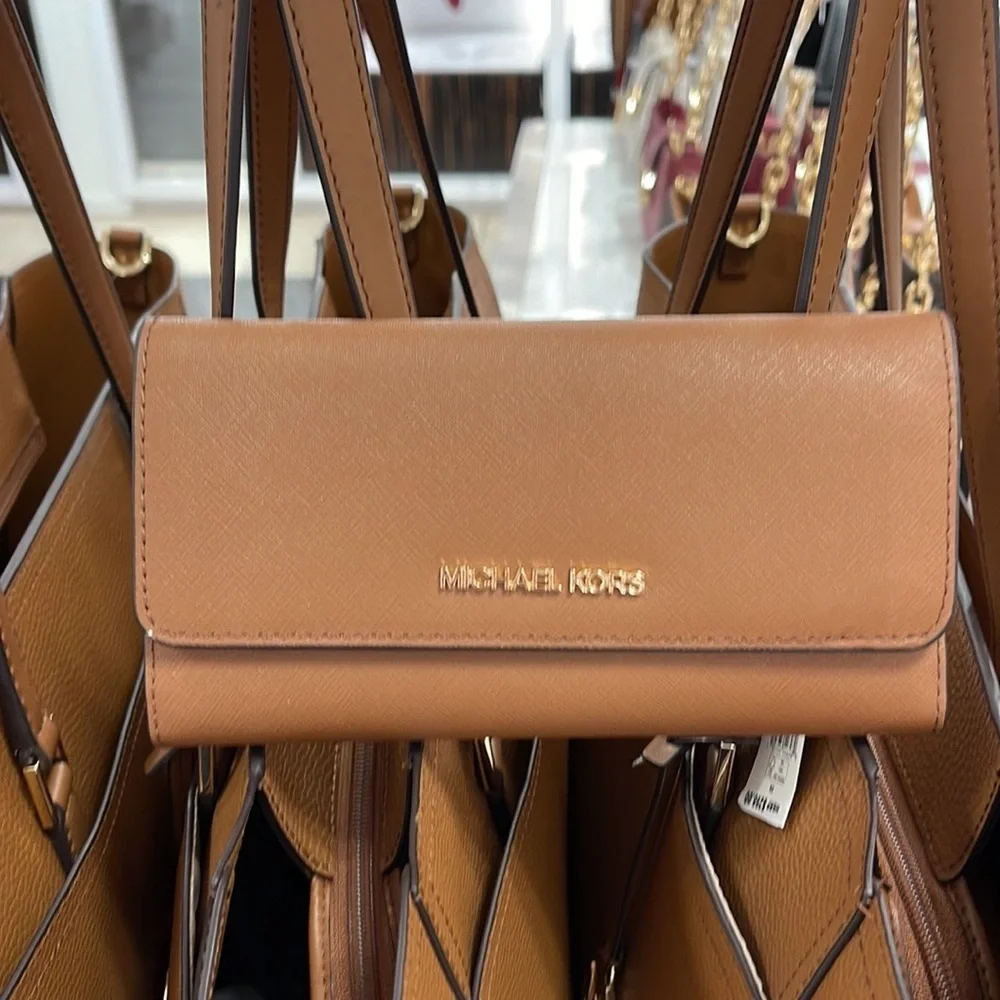 MICHAEL KORS JET SET TRAVEL LARGE TRIFOLD WALLET LUGGAGE COLOR